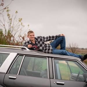 Meet your Posher, Gregory